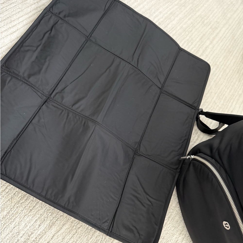 lululemon Backpack - Picture 3 of 6